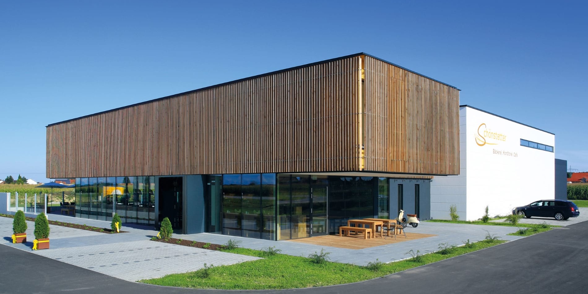Standortplanung und Neubau einer B&auml;ckerei mit Caf&eacute;, B&uuml;ro und Produktionsgeb&auml;ude