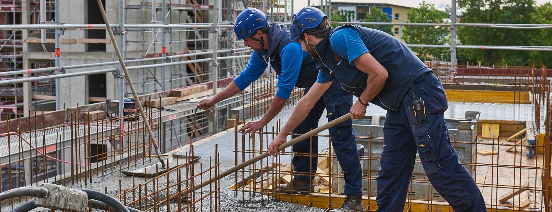 Arbeit als Bau-Vorarbeiter auf der Baustelle